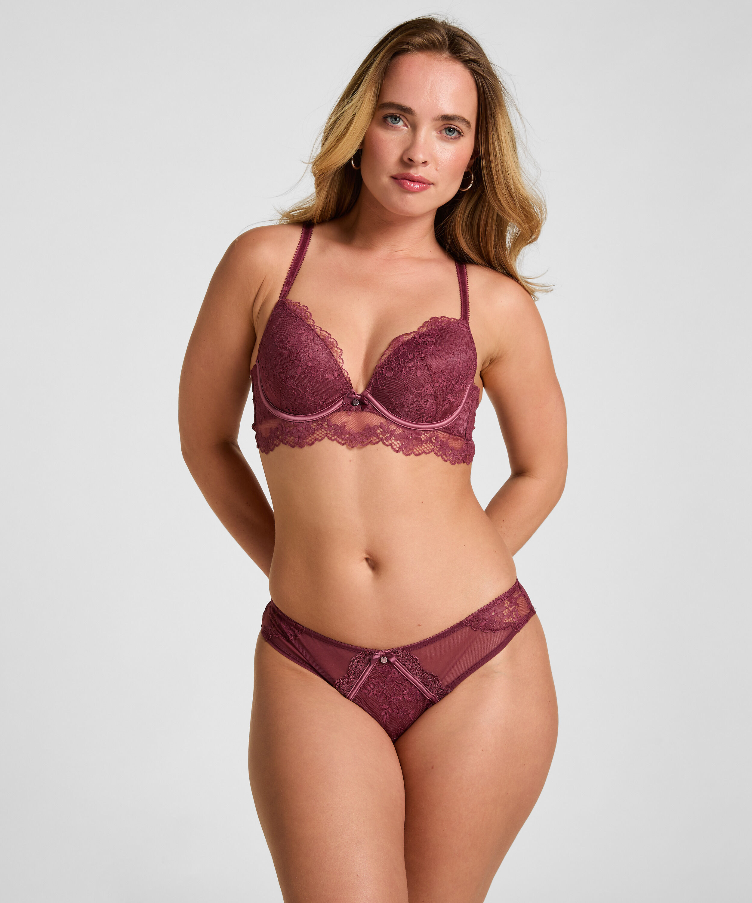 Brazilian Naomi, Purple Brazilian Naomi, Purple