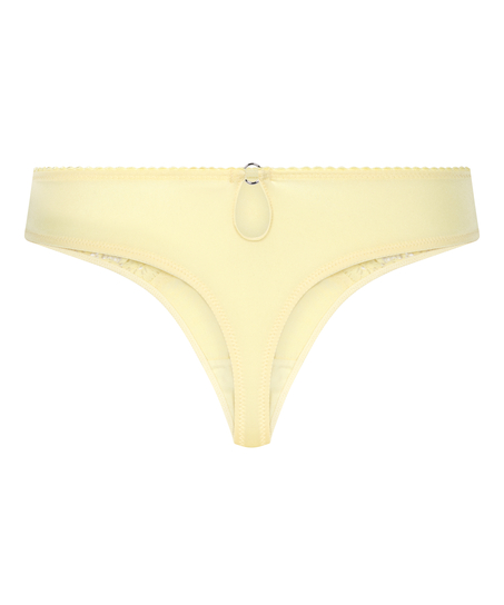 Andrea Thong, Yellow