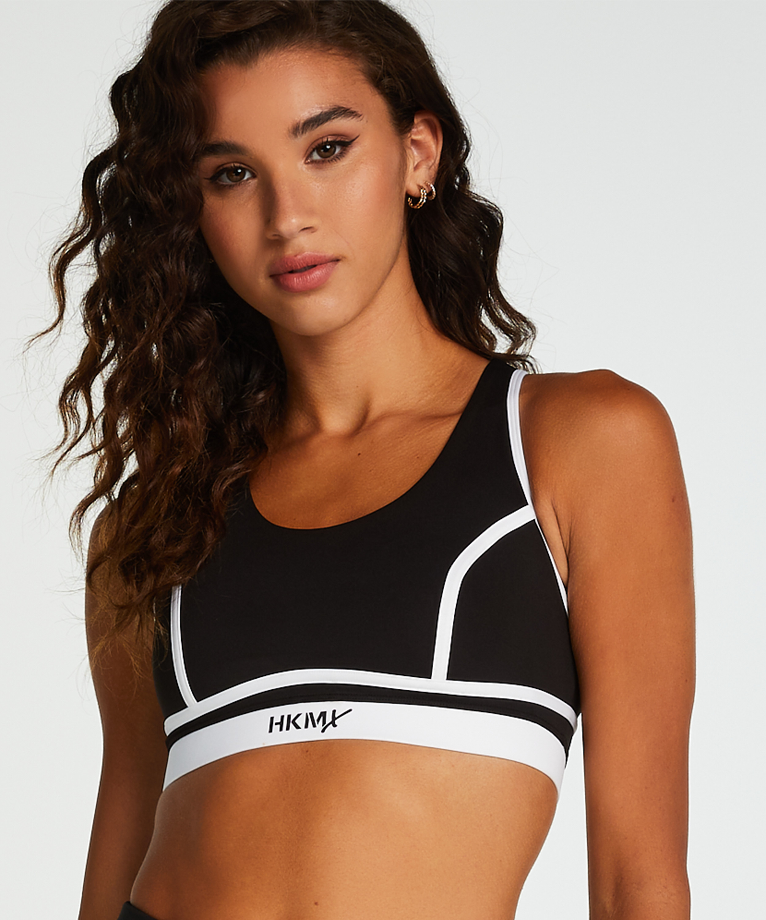 HKMX The Spirit Level 2 Sports Bra, Black, main