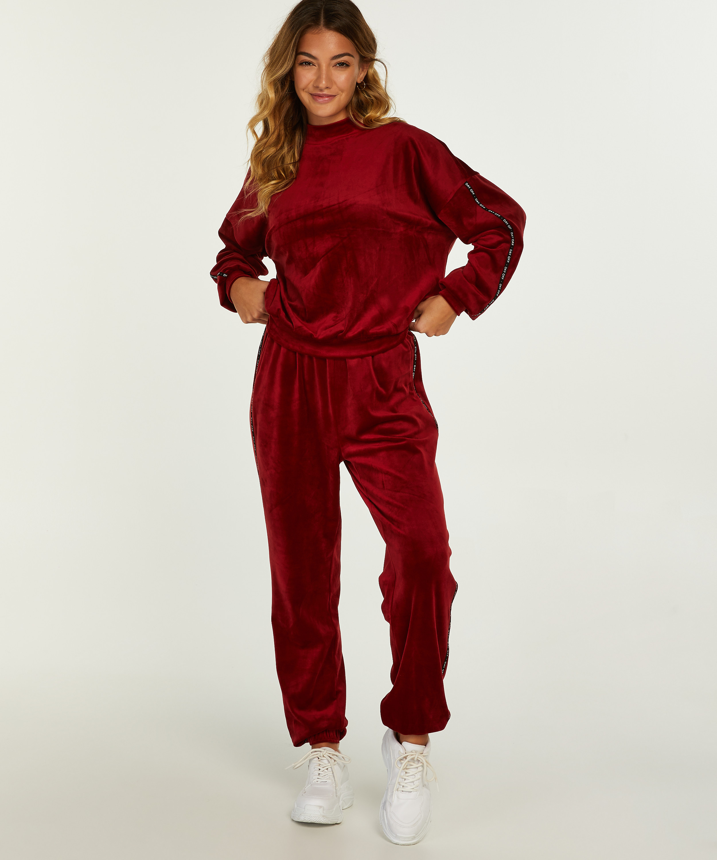 Loosefit Velour Jogging Bottoms, Red, main
