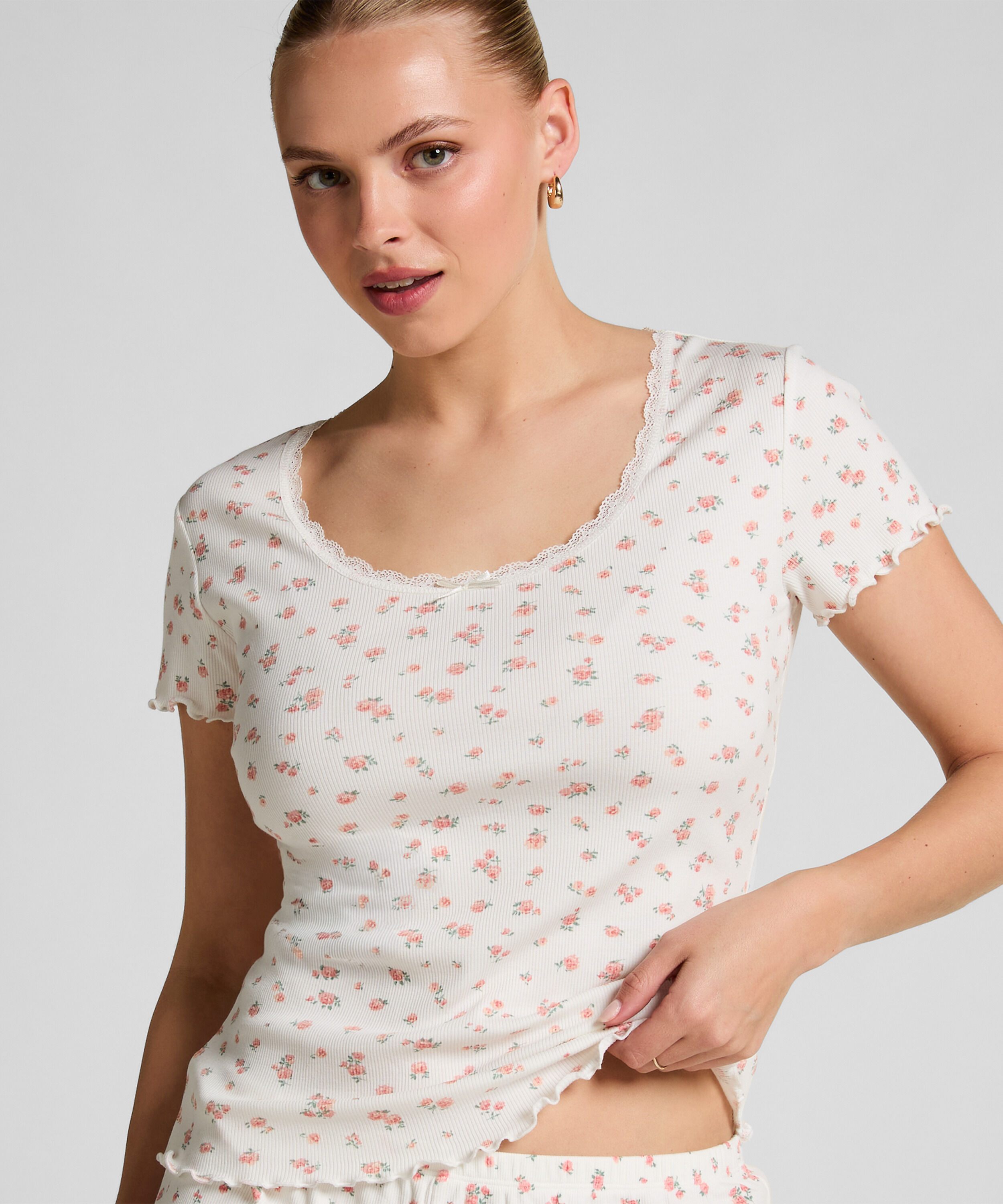 Ribbed Lace Short-sleeved Top, White Ribbed Lace Short-sleeved Top, White