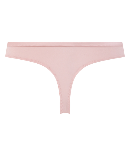 Lea Thong, Pink