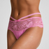 Annika Boxerthong, Pink