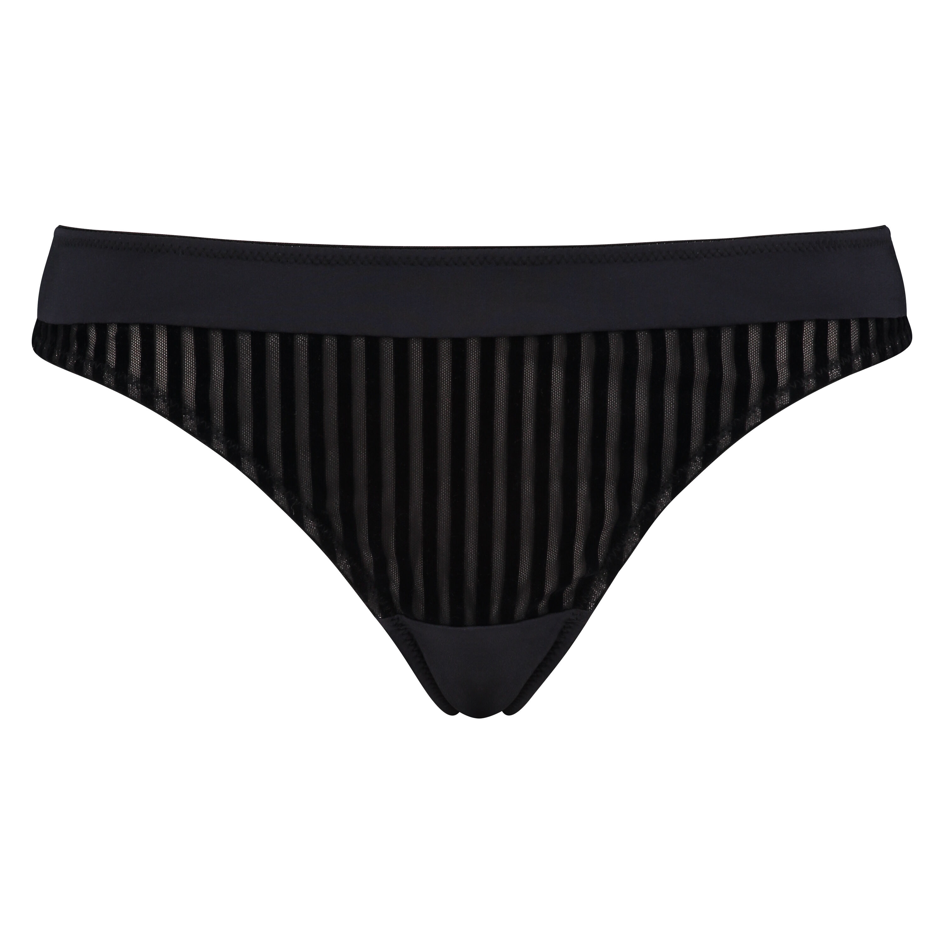 Pia Thong, Black