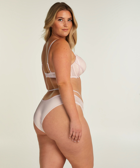 Naomi Brazilian, Pink