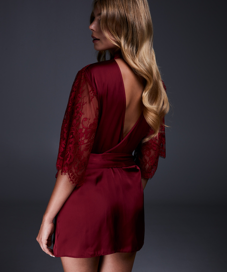 Jennifer Kimono, Red