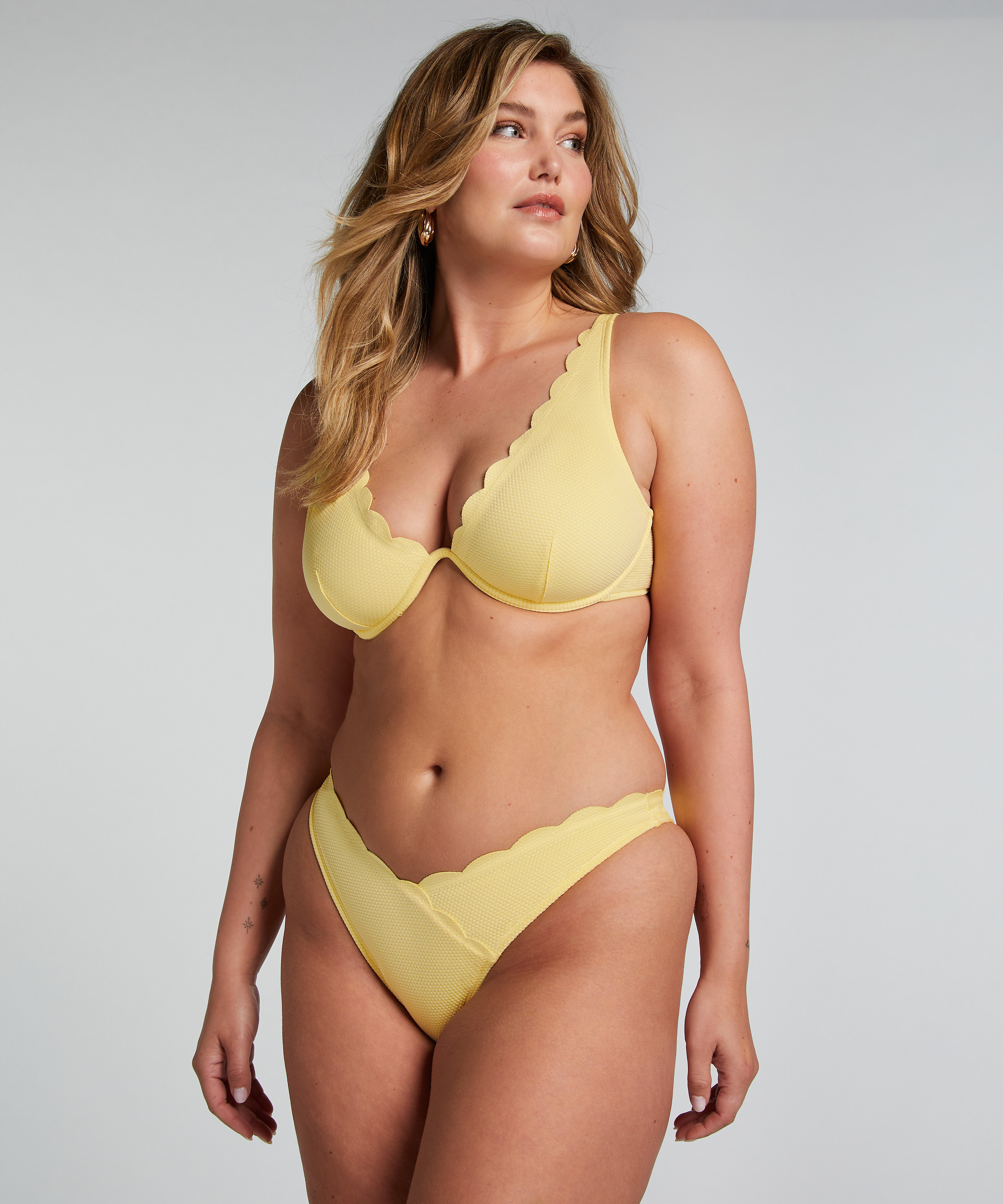 Scallop Non-Padded Underwired Bikini Top, Yellow, main