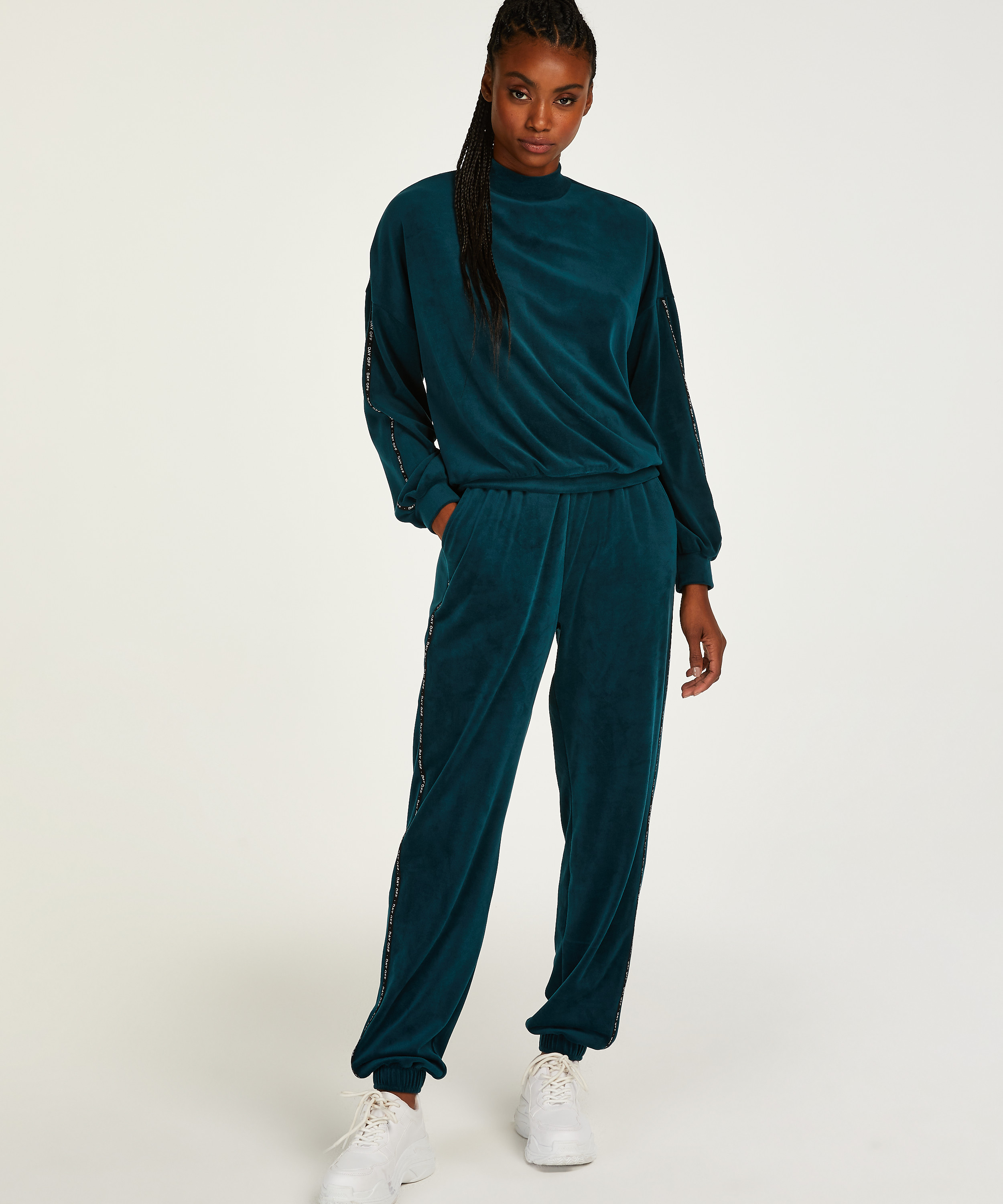 Tall Loosefit Velour Jogging Bottoms for £27 Pyjama Bottoms Hunkemöller